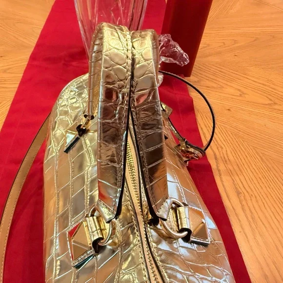 Michael Kors Grayson Metallic Gold Croc Embossed Leather Satchel, Tote EUC - Picture 13 of 13